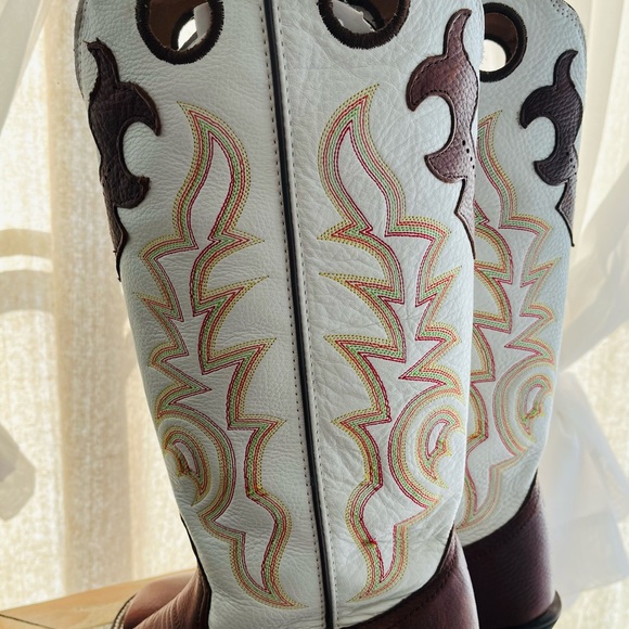 Tony Lama Tall White and Brown Western Boots - Picture 8 of 9